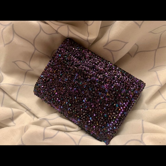 ❌TRADED❌NFS Chanel iridescent purple strassed card - Picture 2 of 13